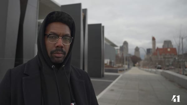 Pillars of the valley - damon davis